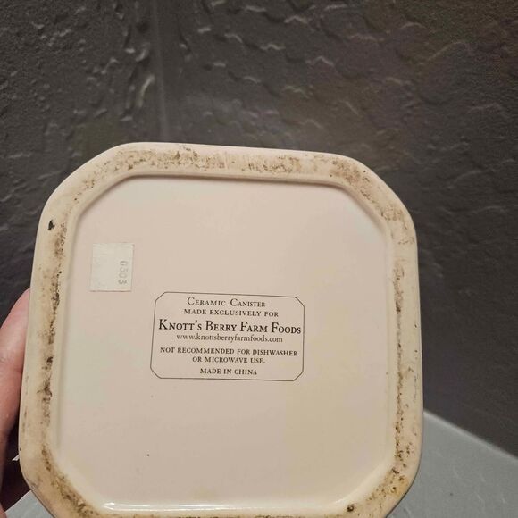Knotts Berry Farm 10" Cookie Jar Kitchen Canister - Picture 7 of 10